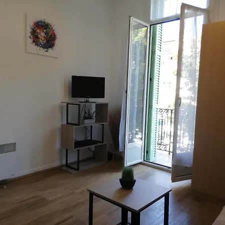 Le Cernuschi 2d *